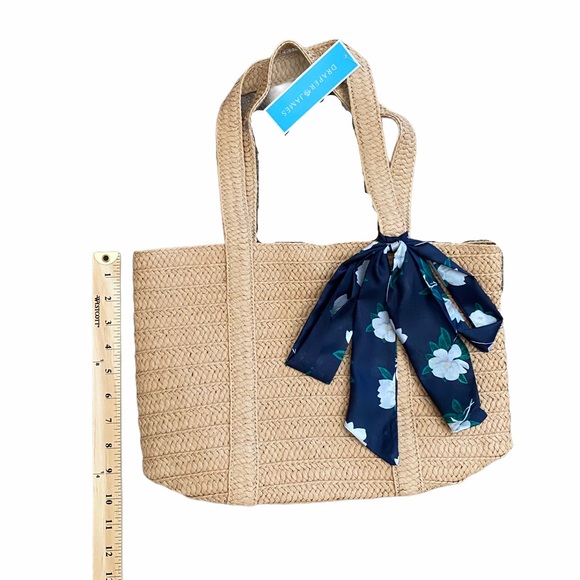 NWT Draper James Straw Bag with Floral Scarf - Picture 4 of 6